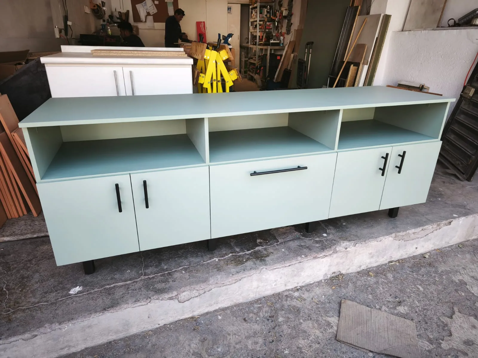 Credenza bicolor